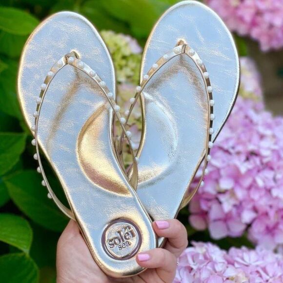 NWOT Soléi Sea Gold Pearl-Embellished INDIE SOLID METALLIC GOLD WITH PEARLS - Picture 2 of 13